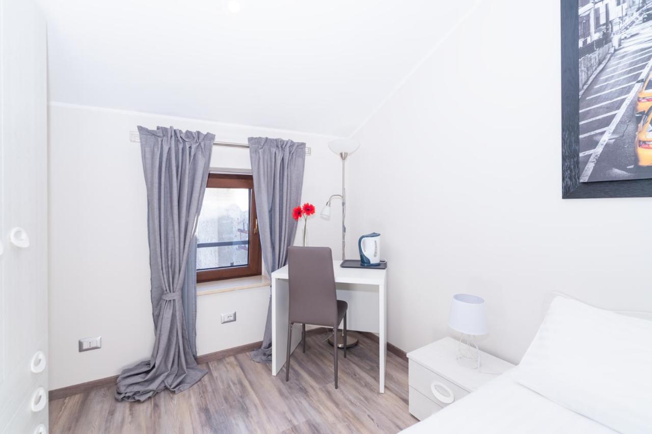 La Dimora Nel Borgo Apartment Vitorchiano Bagian luar foto