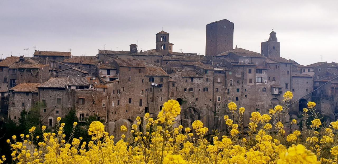 La Dimora Nel Borgo Apartment Vitorchiano Bagian luar foto