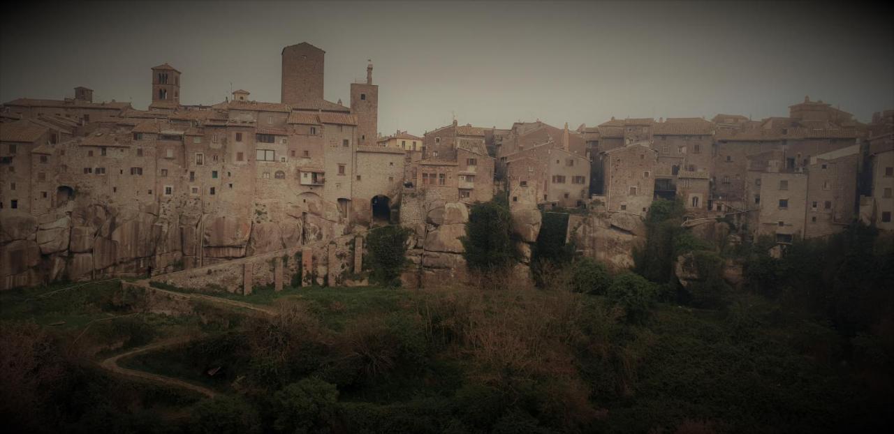 La Dimora Nel Borgo Apartment Vitorchiano Bagian luar foto
